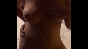 Preview 1 of Porn Indian Ensest - Casada Novinha Exibindo peit&atilde_o