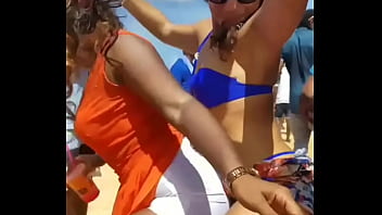 Preview 3 of Aletta N Brandi - Putaria na praia de Macei&oacute_