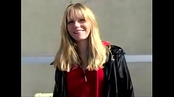 Preview 1 of 4 Girl Teen - Blonde Max Vegan,  public flasher fun in LA