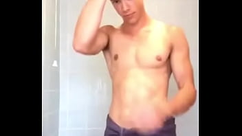 Preview 1 of Sexmex Com Spanish Latina - Hot guy jerking off