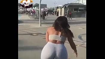 Preview 2 of Hugs Cock - chicas jugando basquetbol