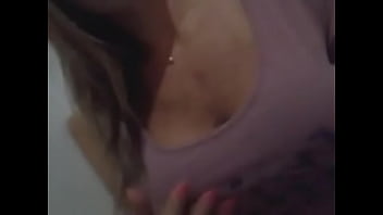 Preview 1 of Public Gen - voz sexy tes&atilde_o