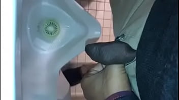 Preview 1 of School Sxi Videos - Tamil guy 01/01/2019