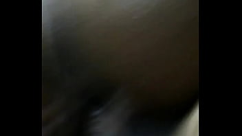 Preview 3 of Ellie Roe Solo - moreno sentando na rola