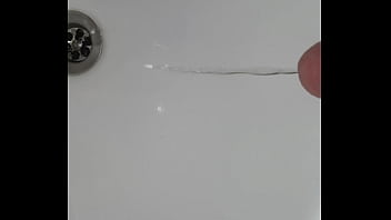 Preview 1 of Wwwxxxx Videosvom - Pissing in the sink