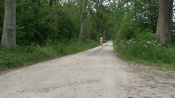 Preview 2 of Sucks Glasses India - Nacktjogging mit Nackedei