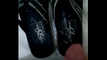 Preview 4 of Xxx Big Boost - gozando gostoso no chinelo