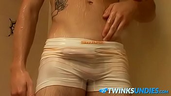 Preview 2 of Kendra Porn Vefios - Undie wearing homosexual takes a shower and masturbates