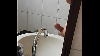 Preview 1 of Fost Bar Porm - Gozada no espelho campinas sigiloso novinho