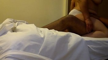 Preview 3 of Mom Clean The Toilet Fuck Son - mi madura tetona con calzones cogiendo