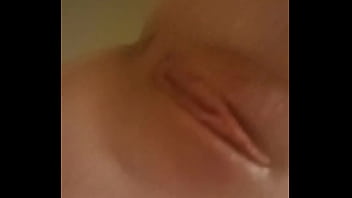 Preview 4 of Office Girls Fuk - Bath time reveal for jewels