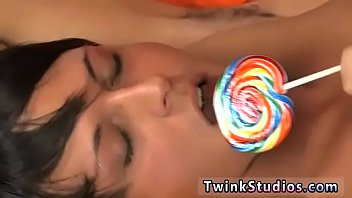 Preview 1 of New Porn Hd Sexy Videos - boys gay porn movies The beauty is eating and deep