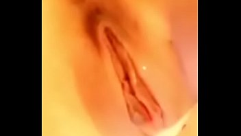 Preview 4 of Olied Squirt - Mostrando meus brinquedos