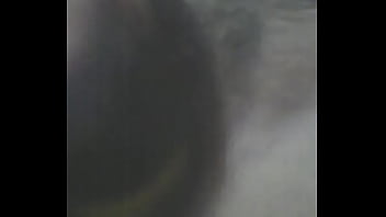 Preview 2 of Real Lif Cam - se masturba con el desodorante de su esposo
