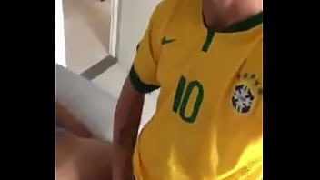 Preview 3 of Sxs Mom Animael - H&eacute_tero durante o jogo da copa