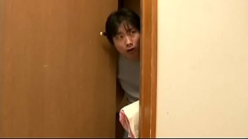 Preview 3 of Xnxx Paran Video - japanese stepmother masturbation
