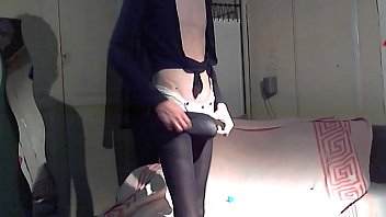 Preview 1 of Fimel Car - undies leg plug mini sting 2