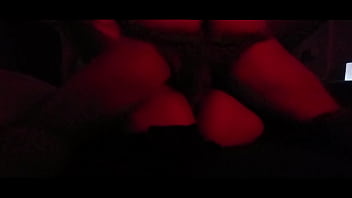Preview 1 of Seniliyon Xxx Video Hindi - Suruba com safadinha depois da festa ,  V&aacute_rios amigos comendo a novinha safada