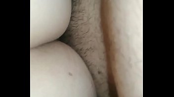 Preview 2 of Daddy I - Esposa gostosa acordando cunhado com sua bunda enorme