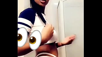 Preview 2 of Blackmail Mom Cheating - Amiga me manda video por s.