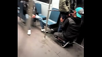 Preview 3 of India Xxhx - Mamada en el metro