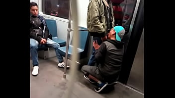 Preview 4 of India Xxhx - Mamada en el metro