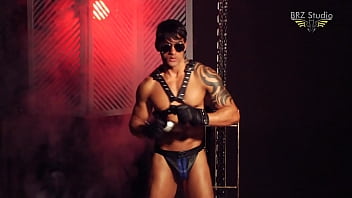 Preview 2 of Onanist Latina - Thomas