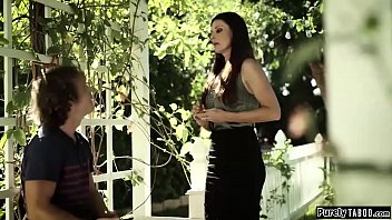 Preview 2 of Sa Xxxx - Guy gets to fuck his new stepmom and stepsis to stay silent
