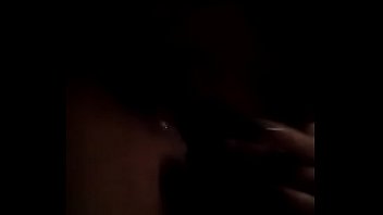 Preview 2 of Uglybuthorny - Vecina madre soltera me manda video por whatsapp
