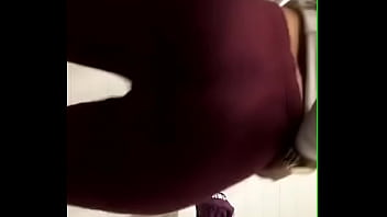 Preview 3 of Massage Porb - TEEN HOT DANCING IN SWEATPANTS BUZO CHANDAL