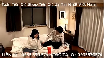 Preview 1 of Kristan Mom - Chịch tập thể em g&aacute_i mặt xinh lồn m&uacute_p
