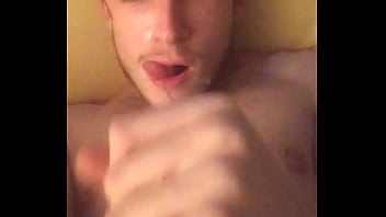 Preview 3 of Sunny Levani Xxx Video - Twink cum in his face