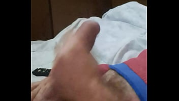 Preview 1 of X Braze Com Hindi - Chico haci&eacute_ndose una buena paja asta correrse