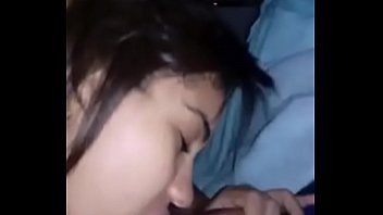 Preview 2 of Sexy Teen Small - Minha amiga pagando um boquet&atilde_o