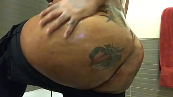 Preview 4 of Vajina Yalama - Hazelnut Perv Oiled Up