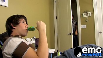 Preview 1 of Lesbian Mfc - Young Jordan Long cums after analled by hung emo