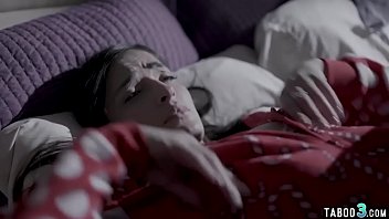 Preview 2 of Dhndy Wali Ort - Unhinged santa gets back at boss by fuck stepdaughter