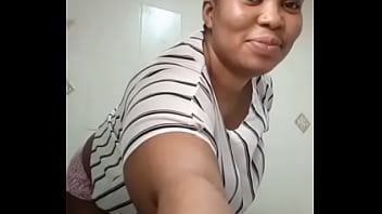 Preview 1 of Sex Massage Oldman - Nigerian Woman Shows Panties