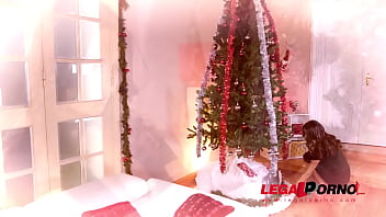 Preview 1 of Japanese Grils Grils Sixy Video - Leggy brunette Alyssia Kent squats above his hard cock for a Christmas fuck GP389