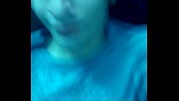Preview 1 of Lily Care - Chico lindo se masturba