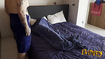 Preview 1 of Www Xxncom Mp4 Video - acordei o moleque com a boca na rola dele e ele meteu tora monstra no meu rabo sem d&oacute_ (COMPLETO NO RED)