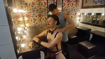 Preview 1 of Horesh Xxx Video - Massagem e sexo no camarim do show
