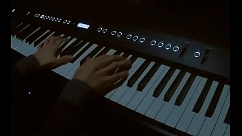Preview 1 of Pornocon Empleadas Domesticas - piano hand job