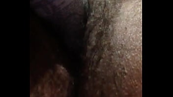 Preview 1 of Hd Sex Filme - Aburrida en casa buscando con que masturbarme