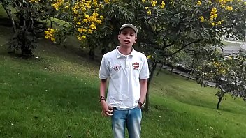 Preview 2 of Assfaking - Lindo Pecoso colombiano cacorro arrecho se desnuda en entrevista y lo empala un polla