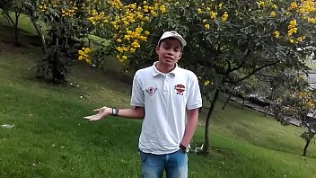 Preview 3 of Assfaking - Lindo Pecoso colombiano cacorro arrecho se desnuda en entrevista y lo empala un polla