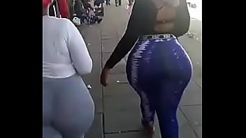 Preview 4 of Canic K O M P O Z E E - Walking the twerk