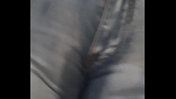 Preview 1 of Xxxvidde0 - Mojando mis pantalones