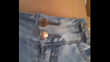 Preview 4 of Xxxvidde0 - Mojando mis pantalones