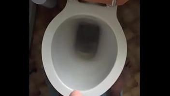 Preview 1 of Xnxx Polec - Pee time